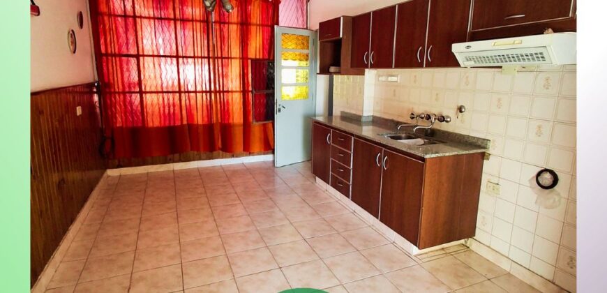 VENTA – CASA + DEPARTAMENTO