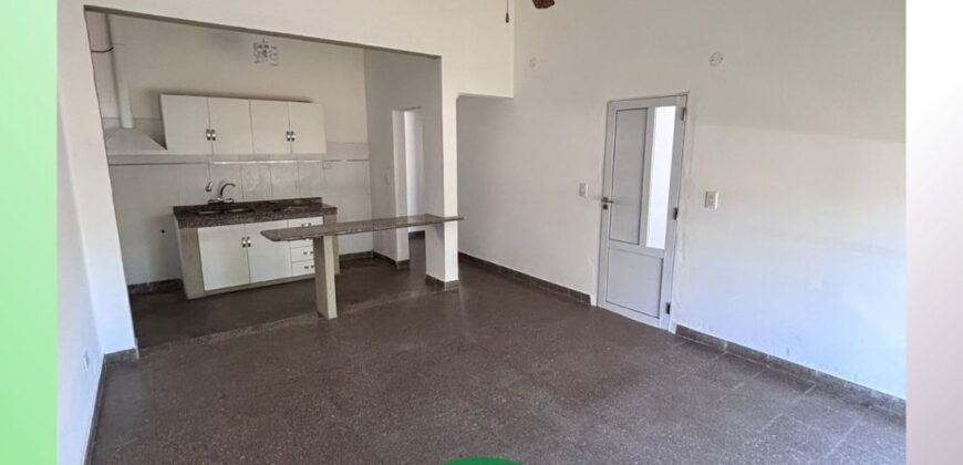 TOAY – ALQUILER – CASA – Sobre Saavedra